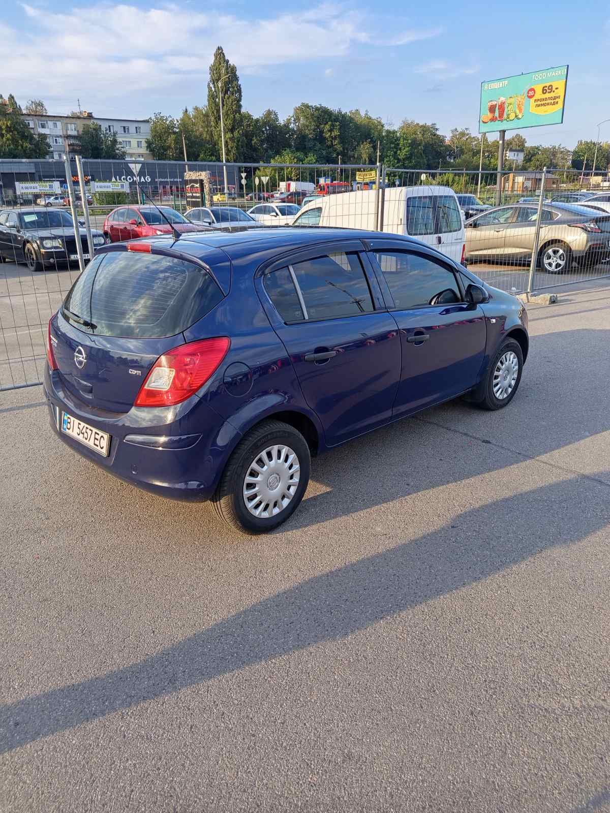 Продам автомобіль Opel Corsa D