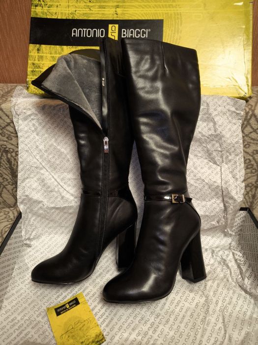 Чорні ботфорти Antonio Biaggi на підборі, розмір 40.