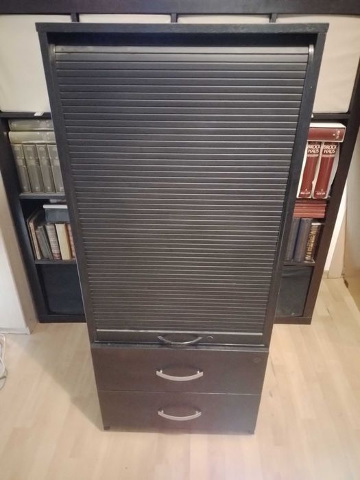 Sekretarzyk z roletą i szufladami mebel z PRL okazja lata 70