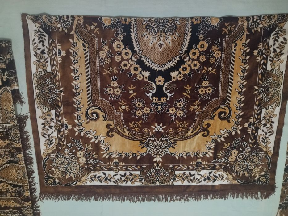 Покривало на диван і крісла