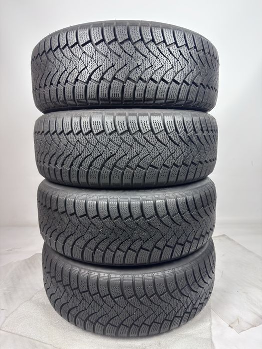 R16 205/55 (91H) 8,9мм RaceAlone 4шт. Як нові! Зимових шин