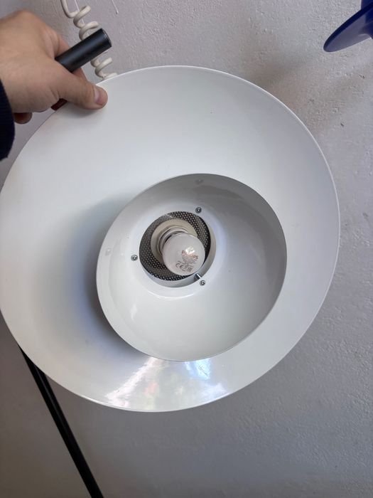 biała lampa wisząca space Age reto prl