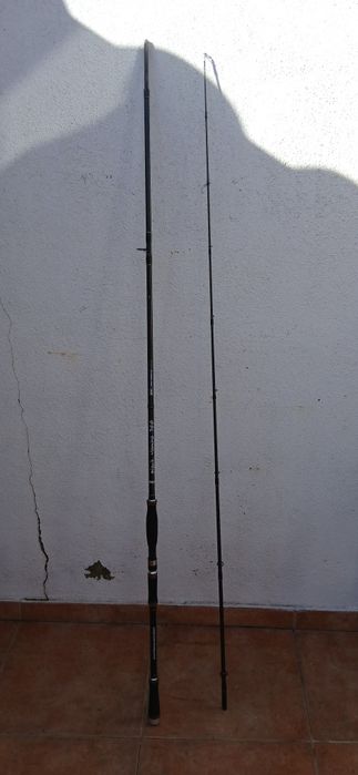 Vendo cana spinning Vega "black Manba"