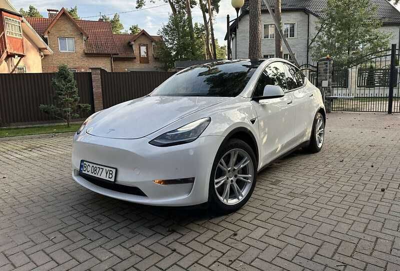 Tesla Model Y 2021 Dual Motor