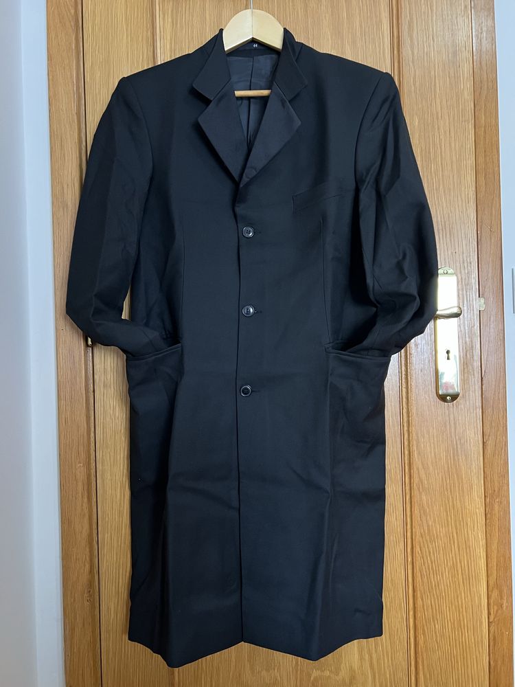 Vendo traje académico completo masculino.