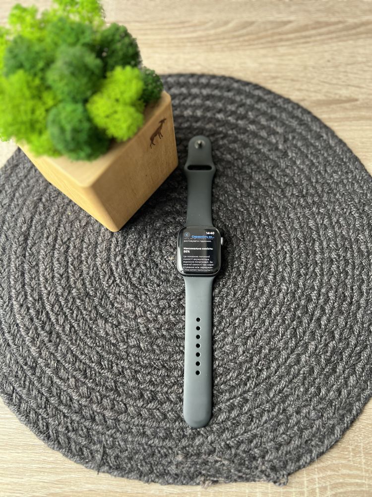 (135$) Годинник Apple Watch Se 44mm Space Gray АКБ:86%