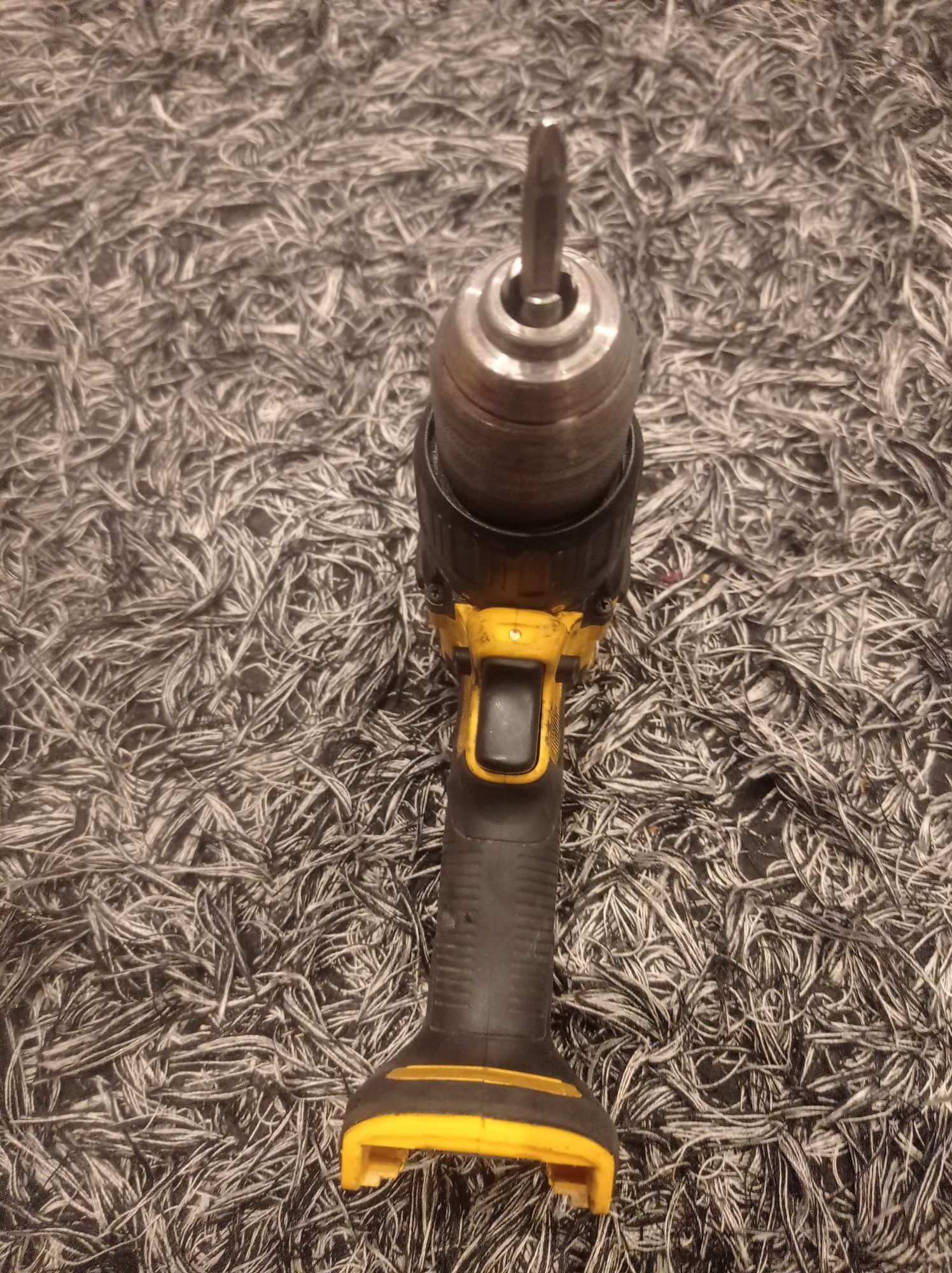 Dewalt dcd 778 .