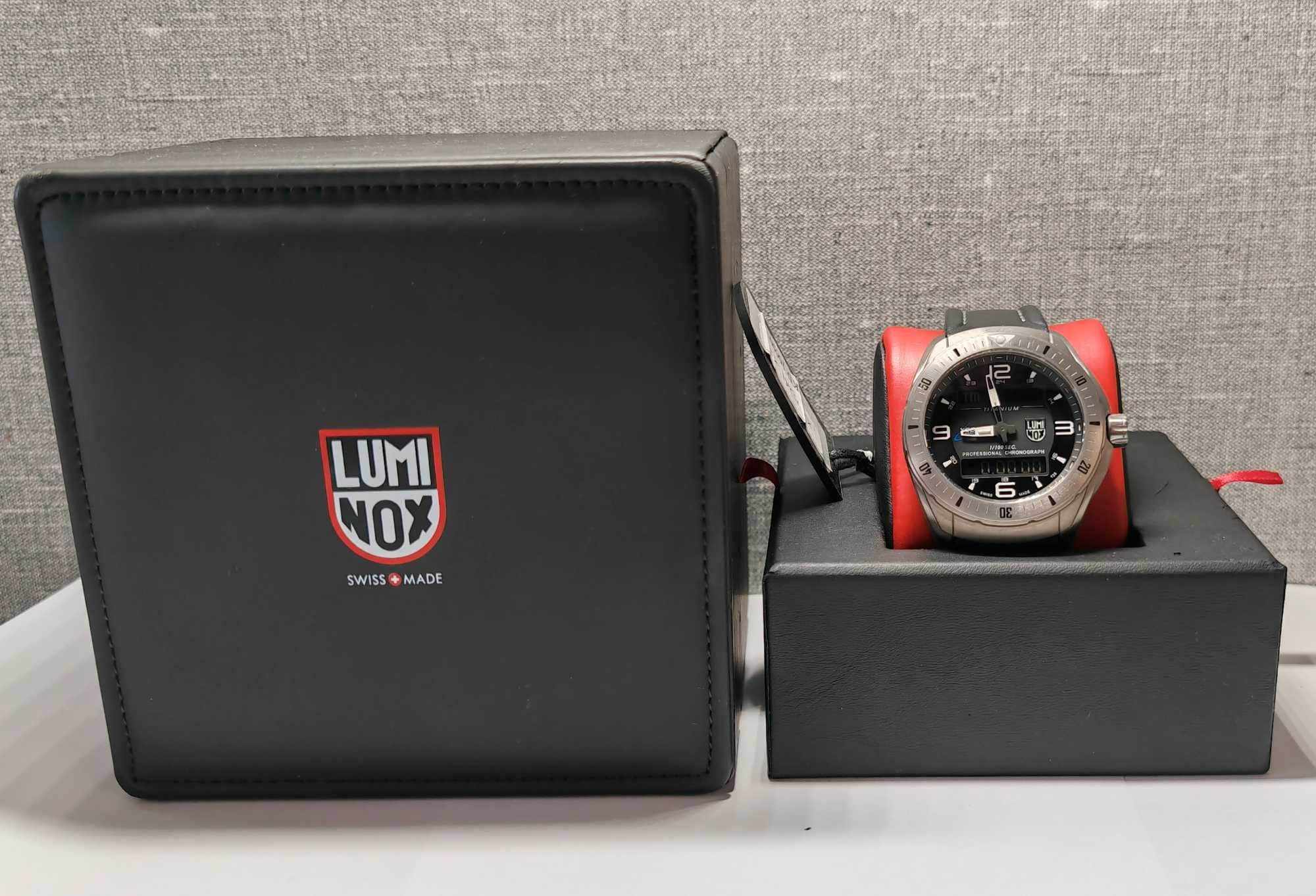 Чоловічий годинник Luminox XX.5241.XS Space Titanium Professional Chro