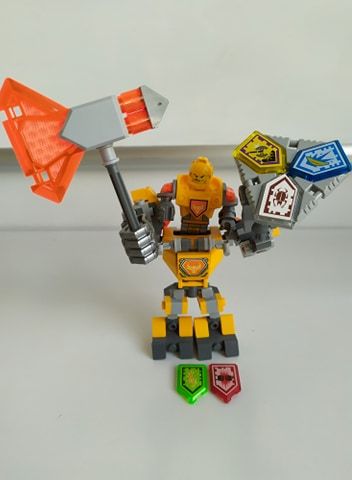 Lego Nexo Knights 70365 Battle Suit Axl