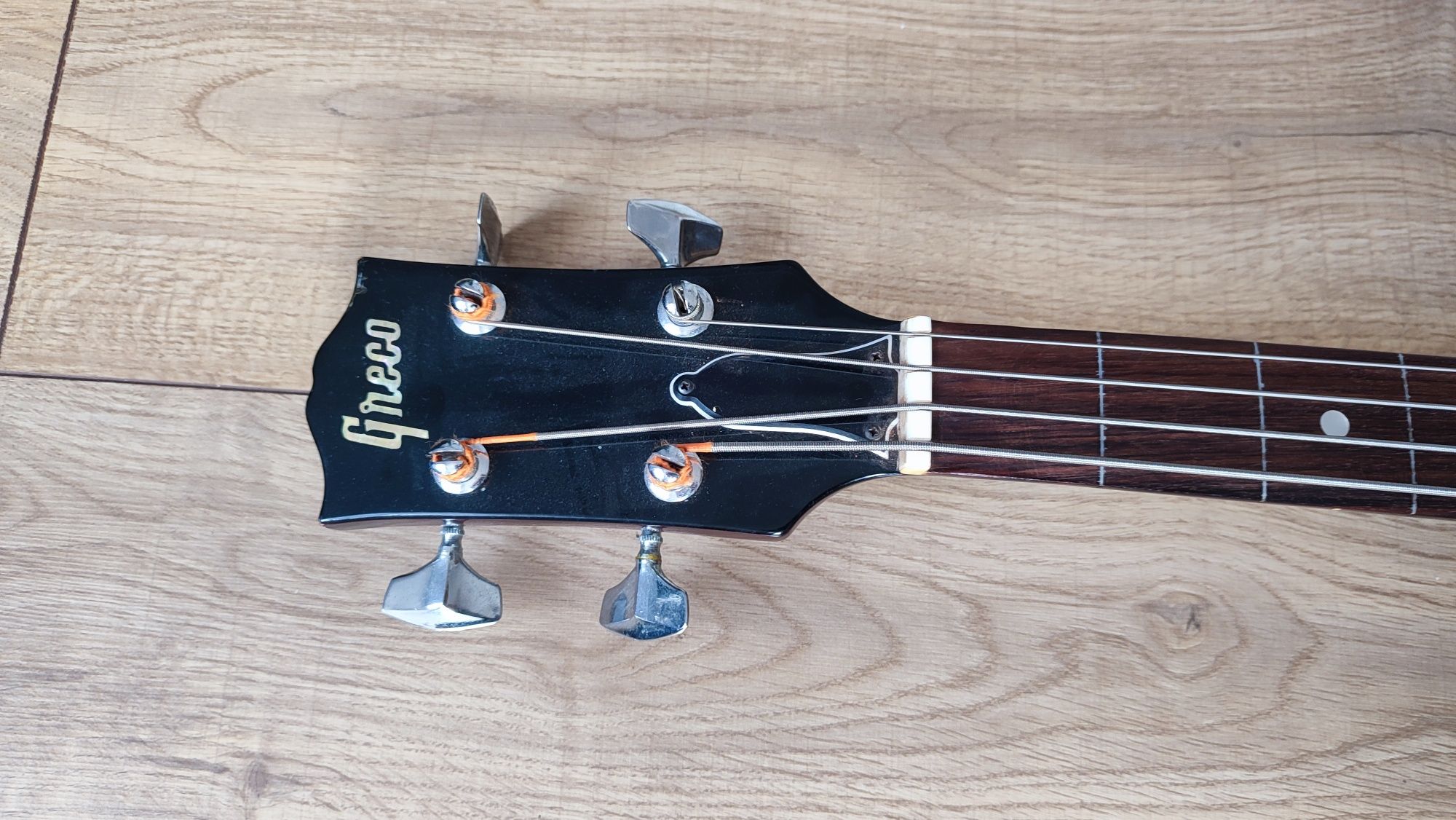 Gitara basowa bezprogowa Greco SG