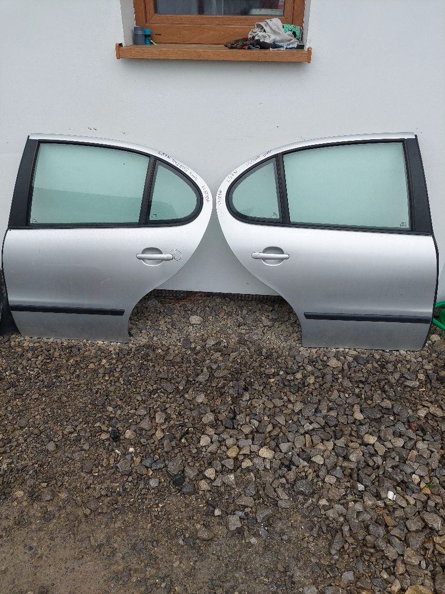 Drzwi tylne seat Toledo II 2003r srebrne LS7N L57N