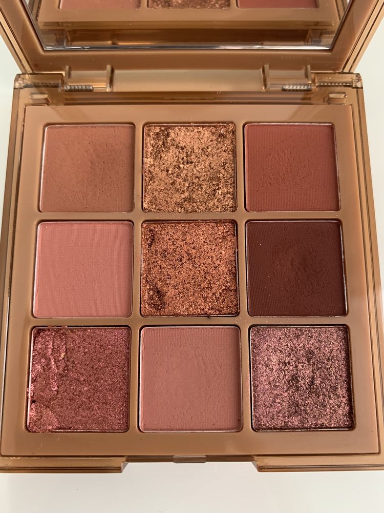 Paleta cieni Huda Beauty Nude Obsessions Medium brązowe różowe cienie