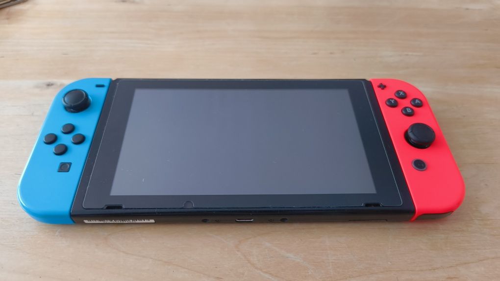 Nintendo switch v2 | Zestaw akcesoriów + 2 gry