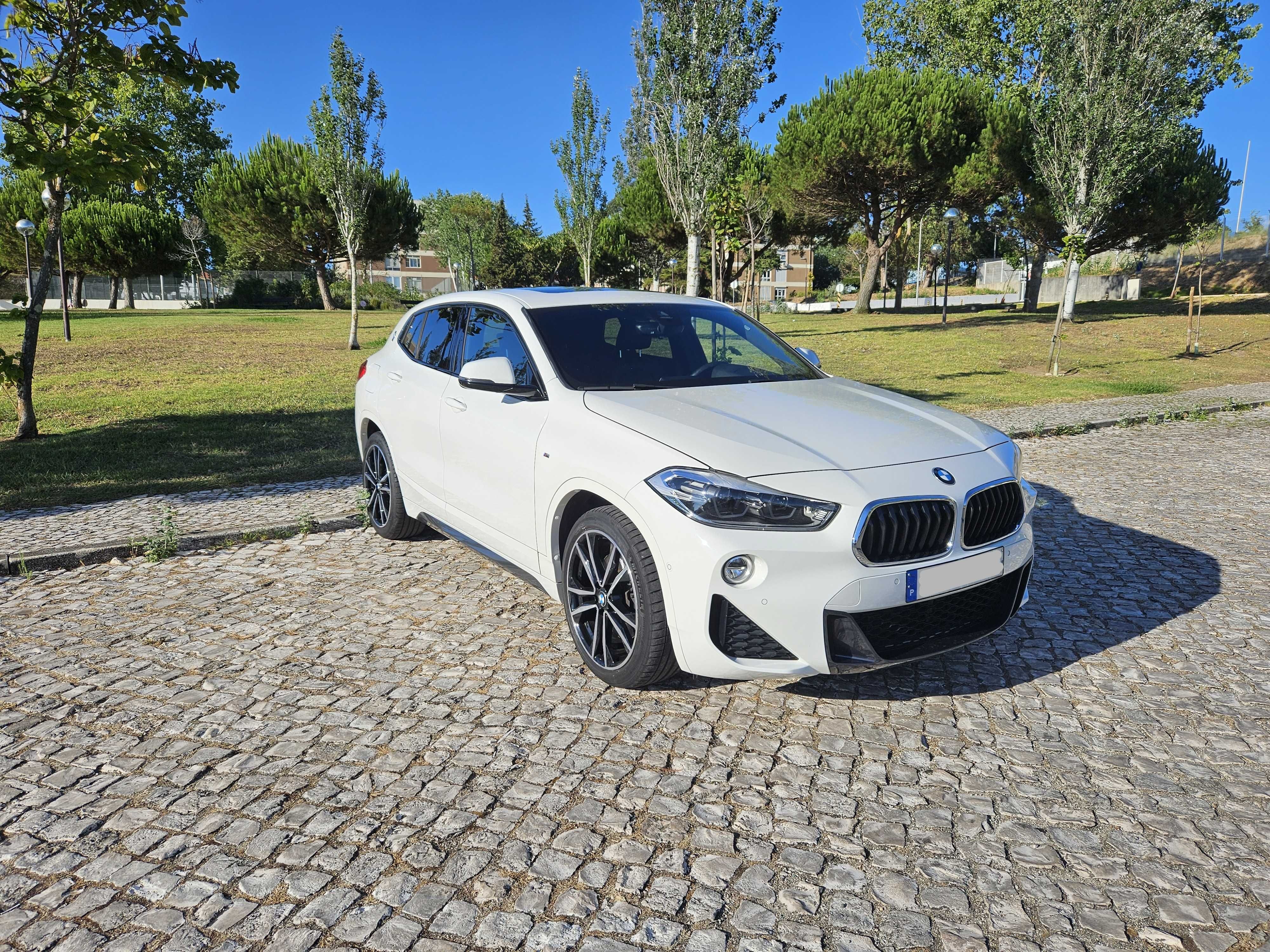 BMW X2 sDrive20i Pack M Sport • 192cv • Teto Panorâmico • Navi • LED