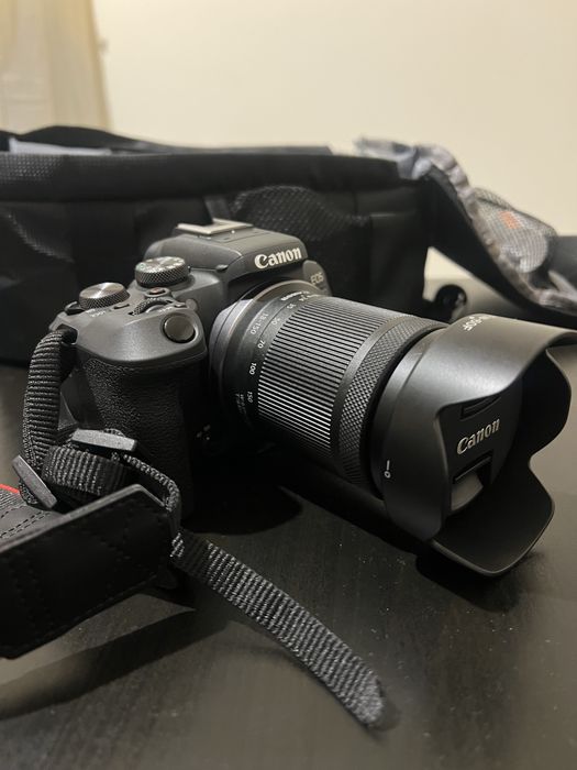 Canon EOS R10 + Lente 18-150mm + Acessorios