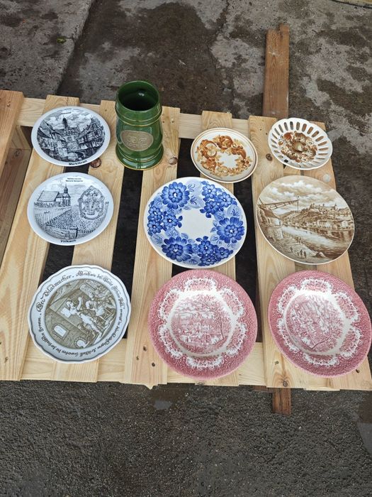 Zestaw talerzy kolekcjonerskich bardzo dobry stan