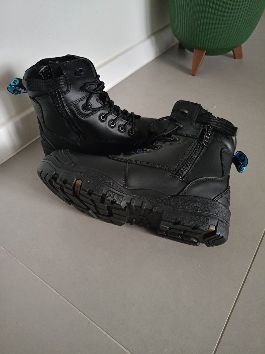 Wysokie buty robocze