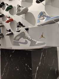 Кросівки Air Jordan 1 Mid 'Wolf Grey Aluminum'