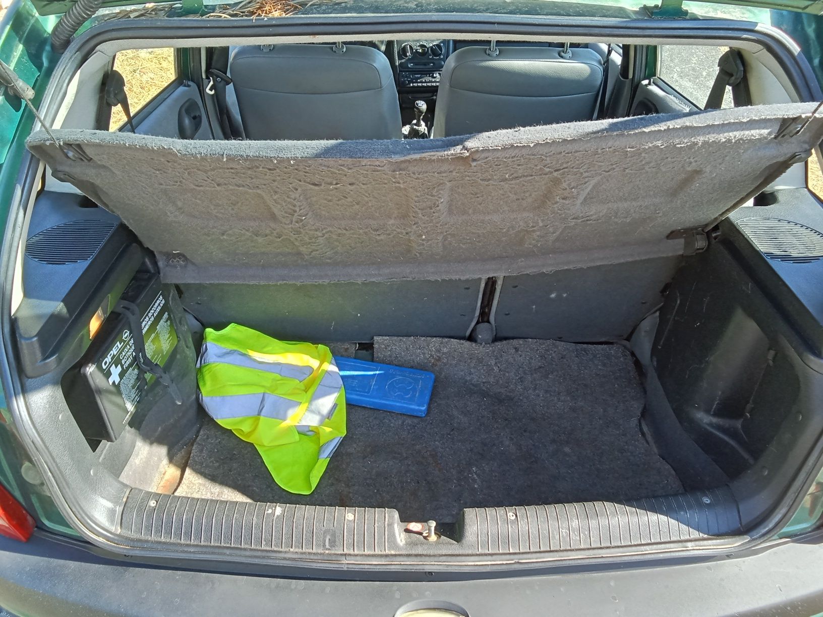 Opel corsa b 1.0