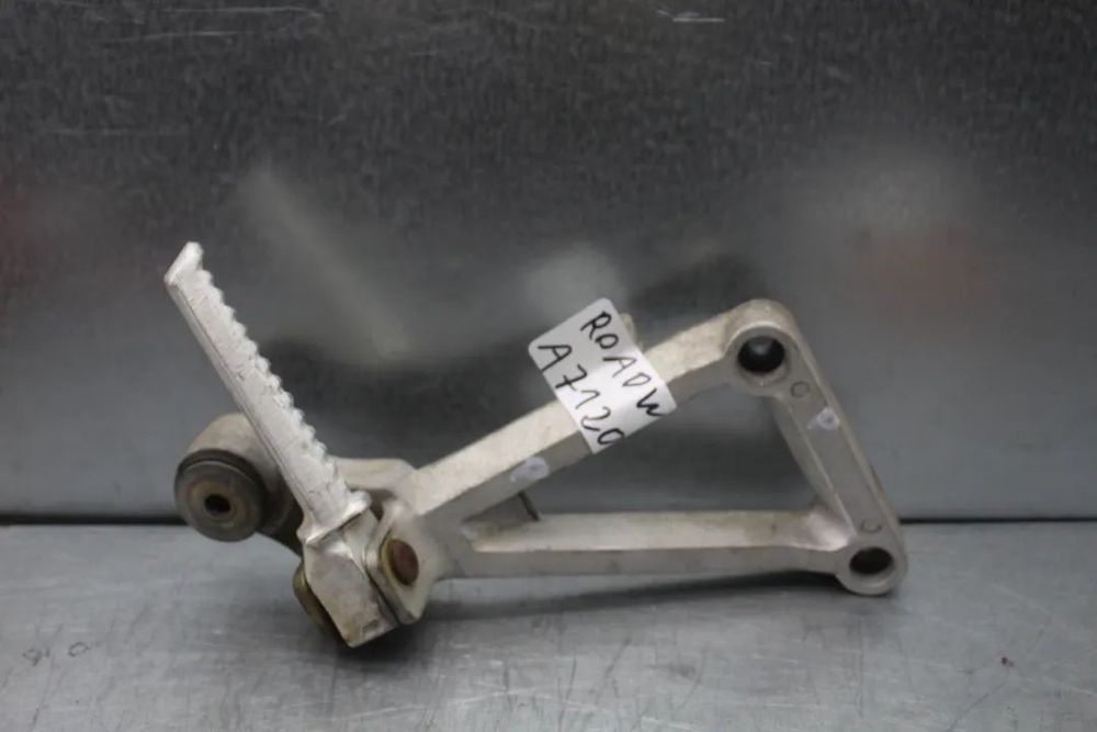 Daelim Roadwin 125 Set pasażera prawy podnóżek