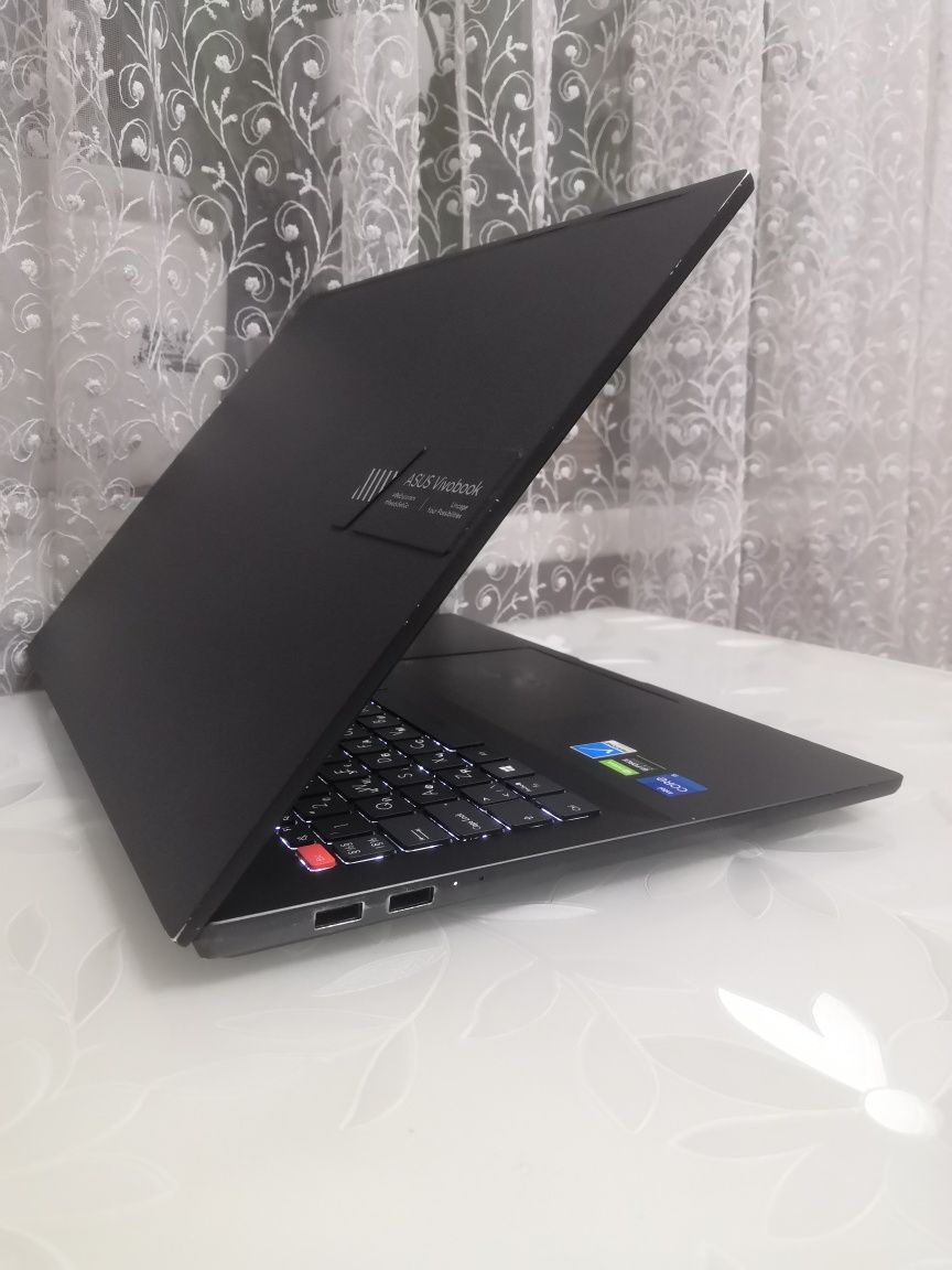 Asus Vivobook Pro 16X/4K OLED 550nit/RTX 3050/RAM:16GB/SSD:512GB/i5-11