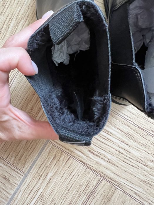 Продам утепленные полуботинки НМ на девочку,34 размер