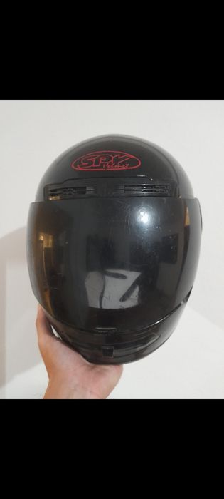 Capacetes moto usados.