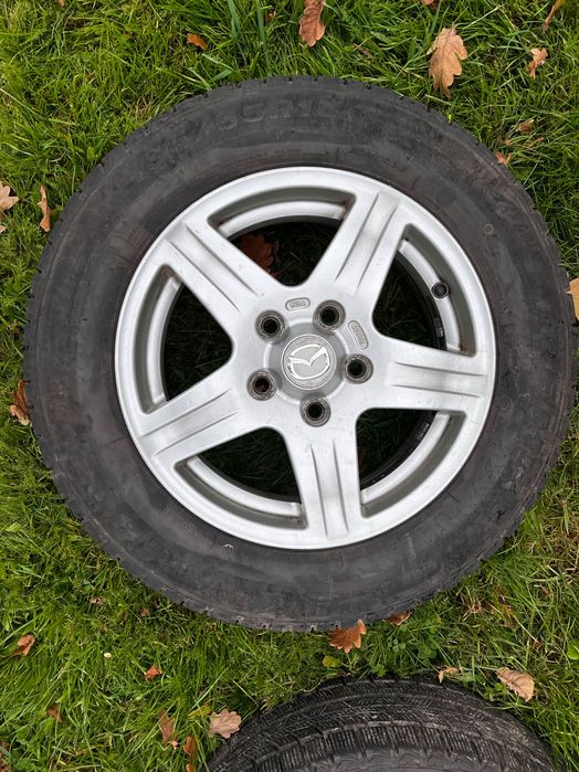 Koła z oponami zimowymi i alumfelgami