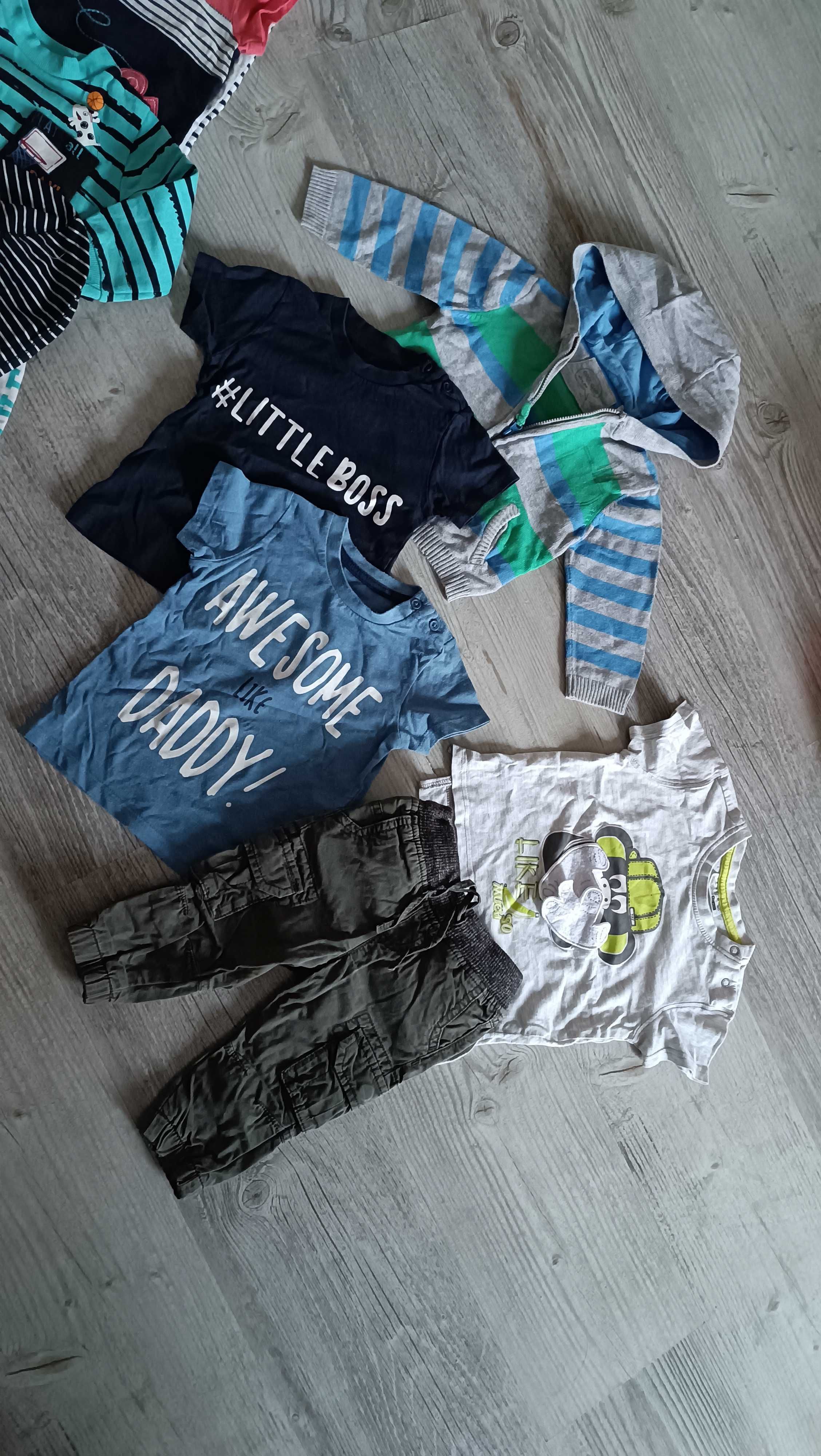 Zestaw fajnych ubranek dla chłopca rampersy dres koszulki  r. 74 80