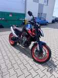 Piekny KTM 890R niski przebieg