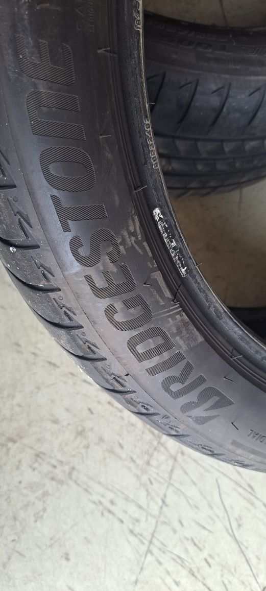 Pneus  225/45/18 Bridgestone