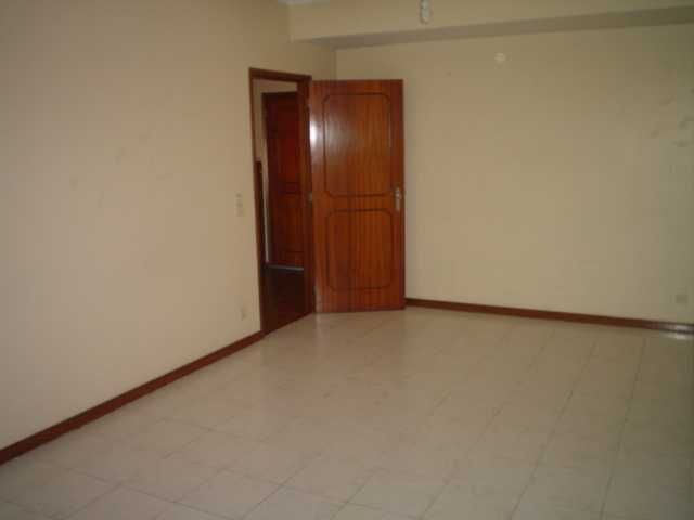 Apartamento T1 c/ lugar de garagem Rio Tinto - Venda Nova