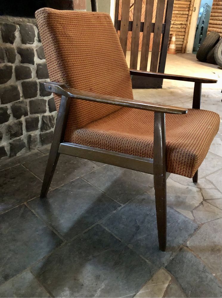 Fotel PRL „Lisek”