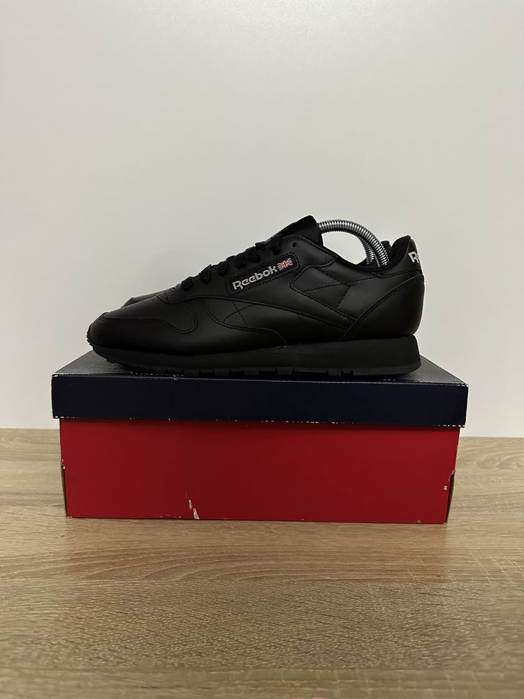 Шкіряні кросівки Reebok Classic GY0955 колір чорний GY0955