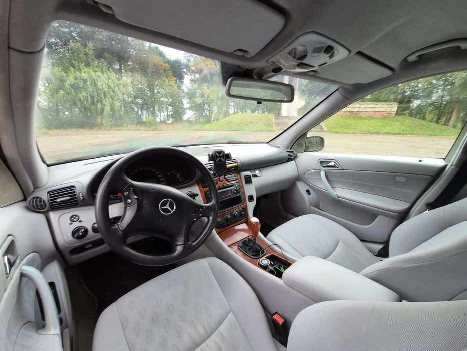Mercedes Benz W203 2.2 CDI C-class