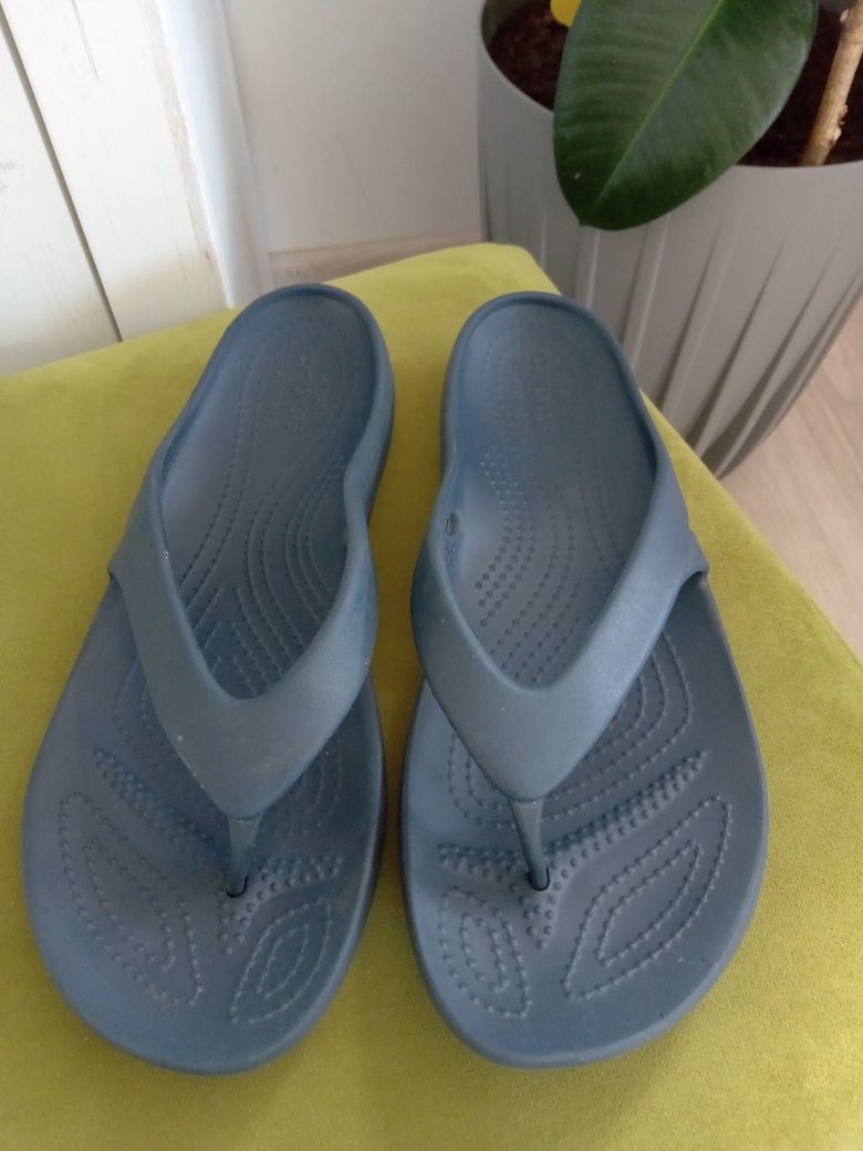 Crocs Kadee II japonki rozmiar W8 38/39
