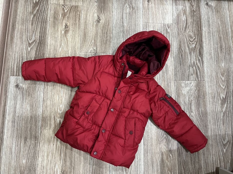 Куртка Zara тепла