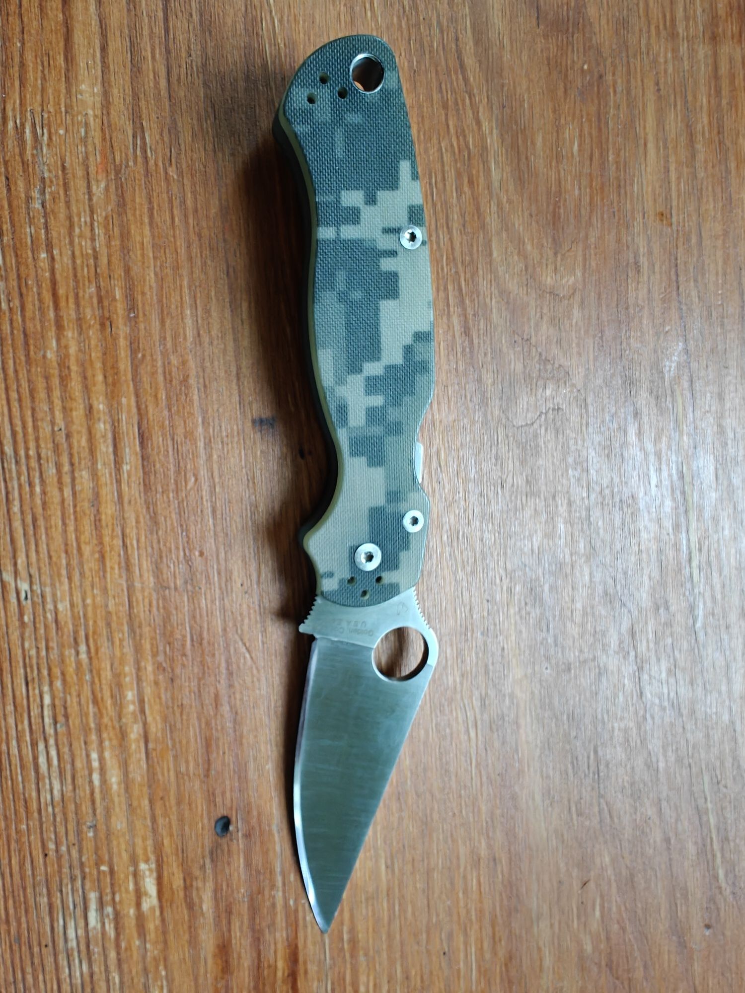 Продам Spyderco Paramilitary 2 Camo оригінал