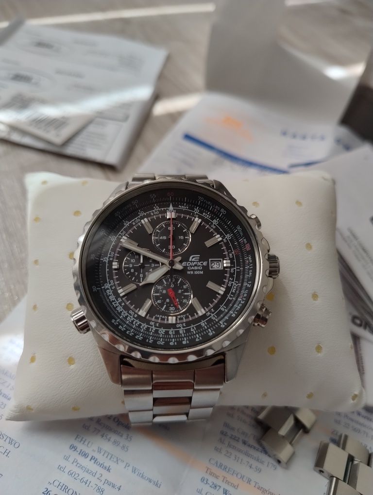 Zegarek Casio Edifice Chronograph EF-527D-1AVEF, suwak logarytmiczny.