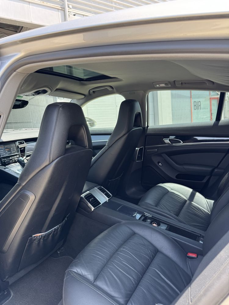 Porsche Panamera S