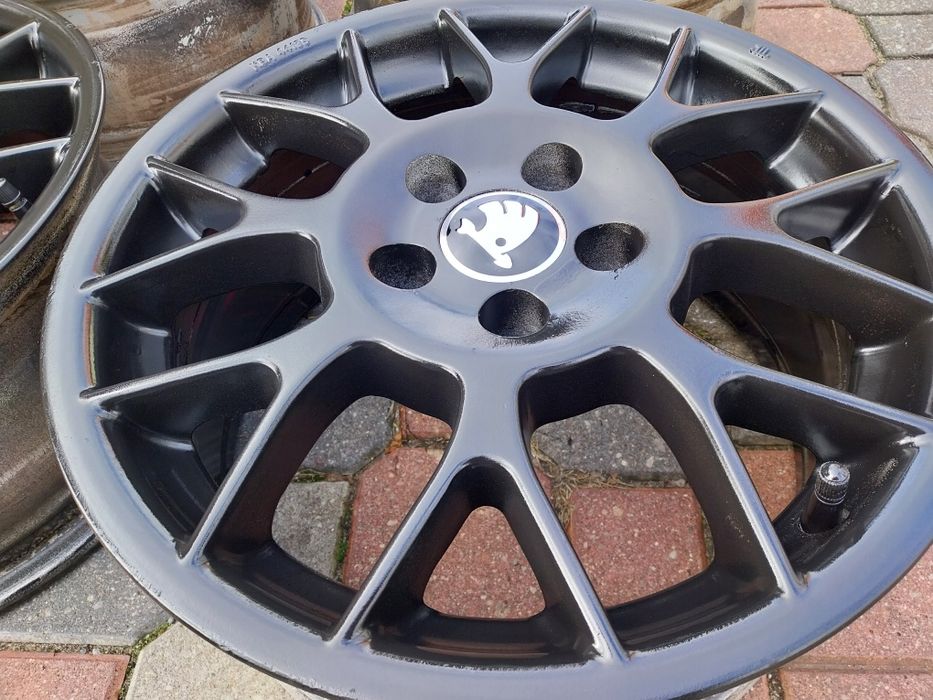 Felgi Aluminiowe R15 5x100 7J ET 30