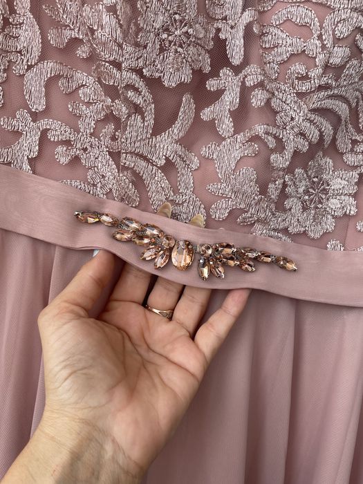 Вечернее, нарядное платье