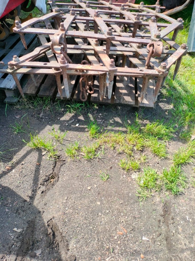Pole bron ciężkich.