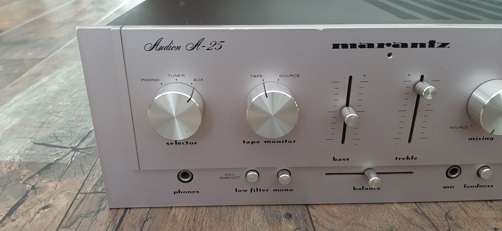 Wzmacniacz Vintage Marantz Audion-a25 szampański