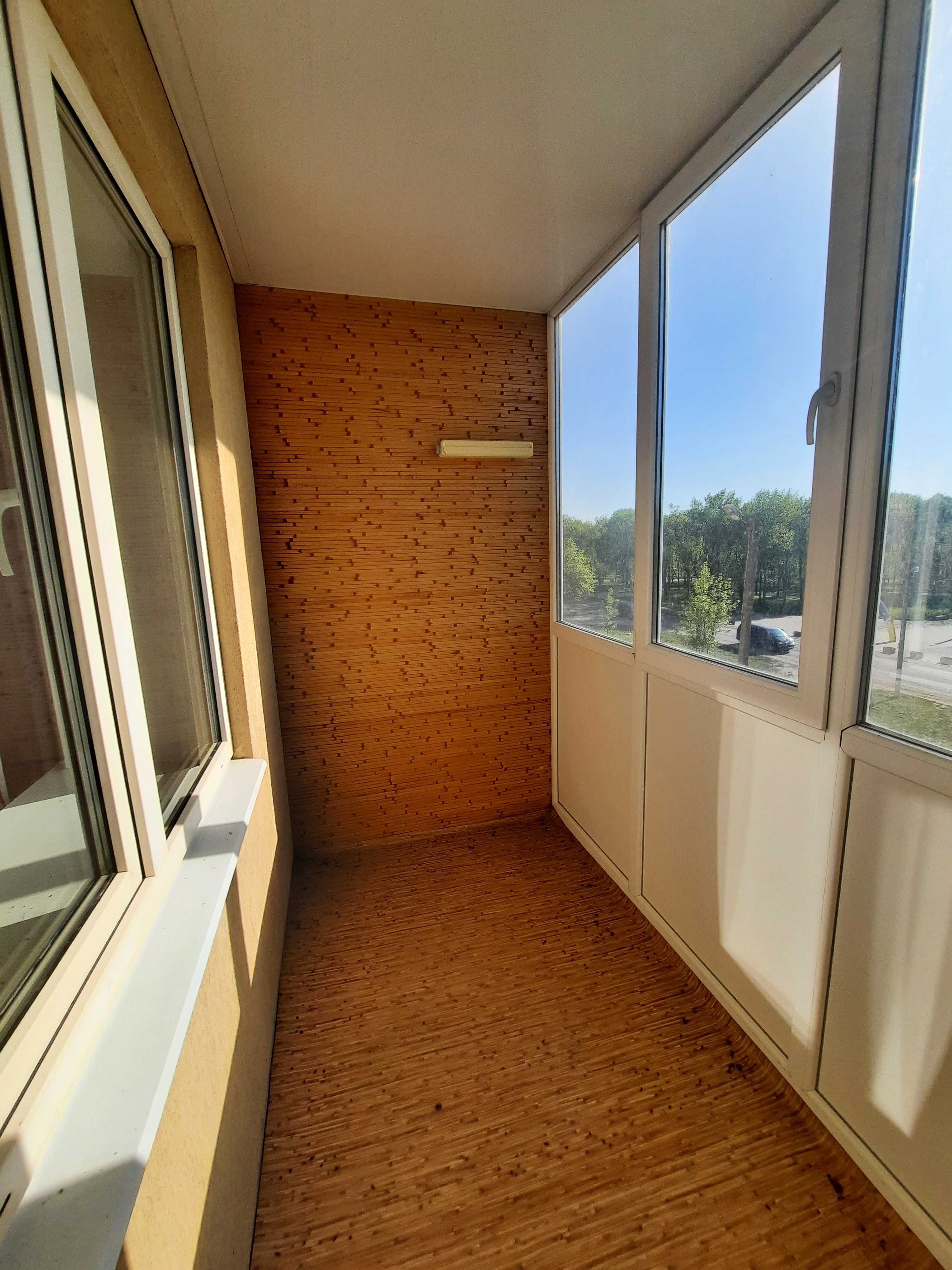 Продам 2-к квартиру, Синельникове, мікрорайон