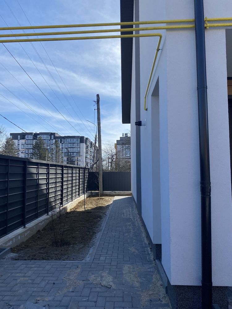 Продаж Таунхауса на Словʼянці