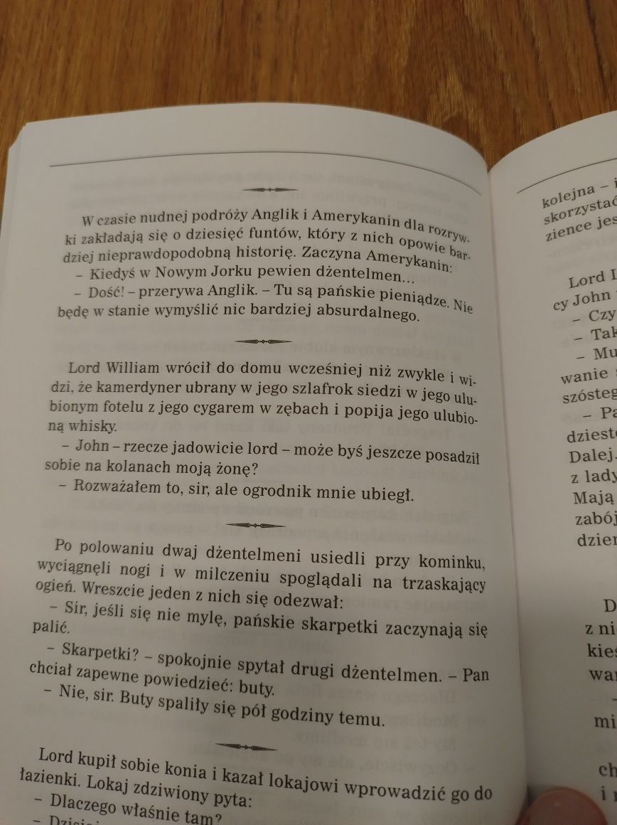 3 książki: Polski humor, przysłowia, pieśni patriotyczne