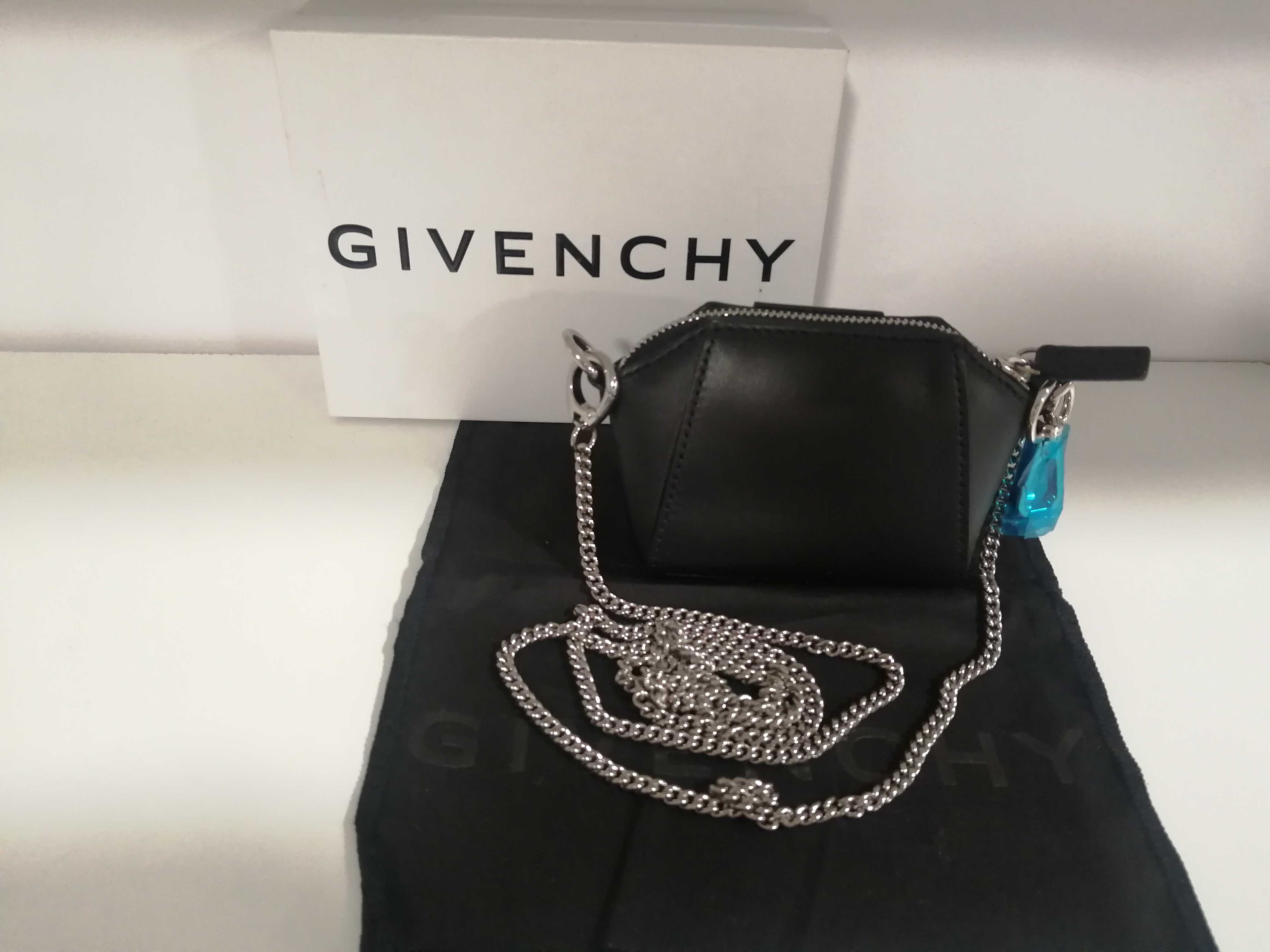 Mała Antygona marki Givenchy