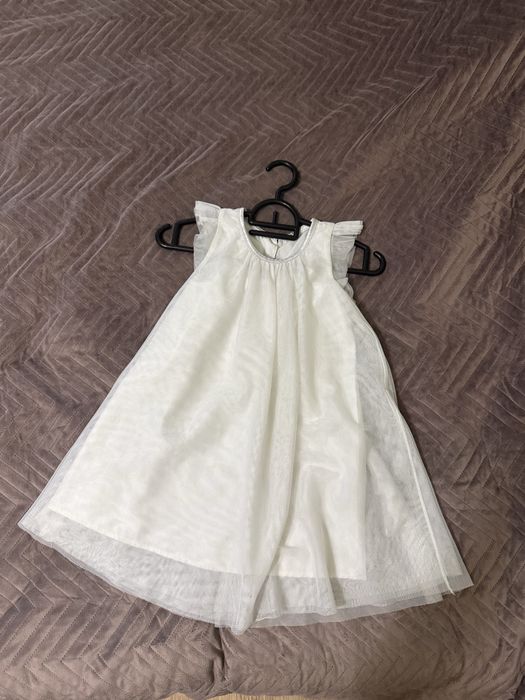 Сукні для дівчинки нарядні , святковий наряд