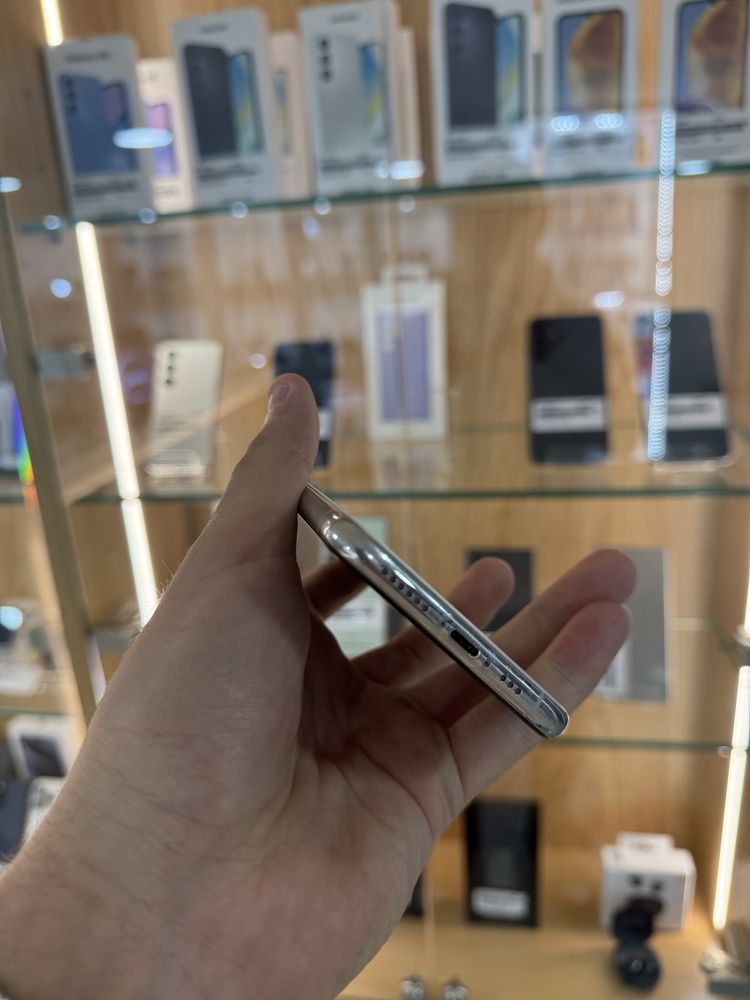 IPHONE 11 PRO 100% BATERIA